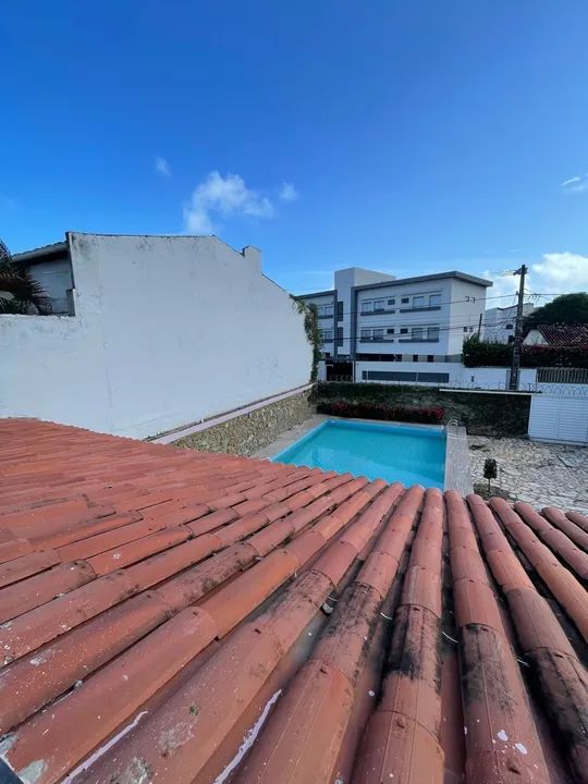 Casa com piscina em rua Pública próximo a Orla - Foto 3