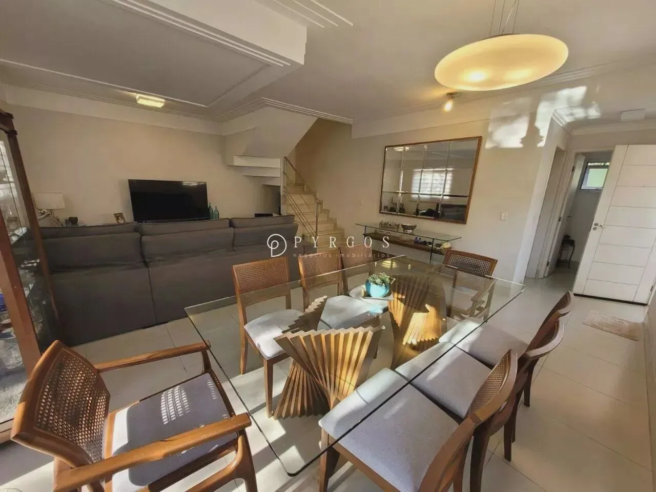Vende-se Casa Sobrado Residencial / Jardim Santa Maria