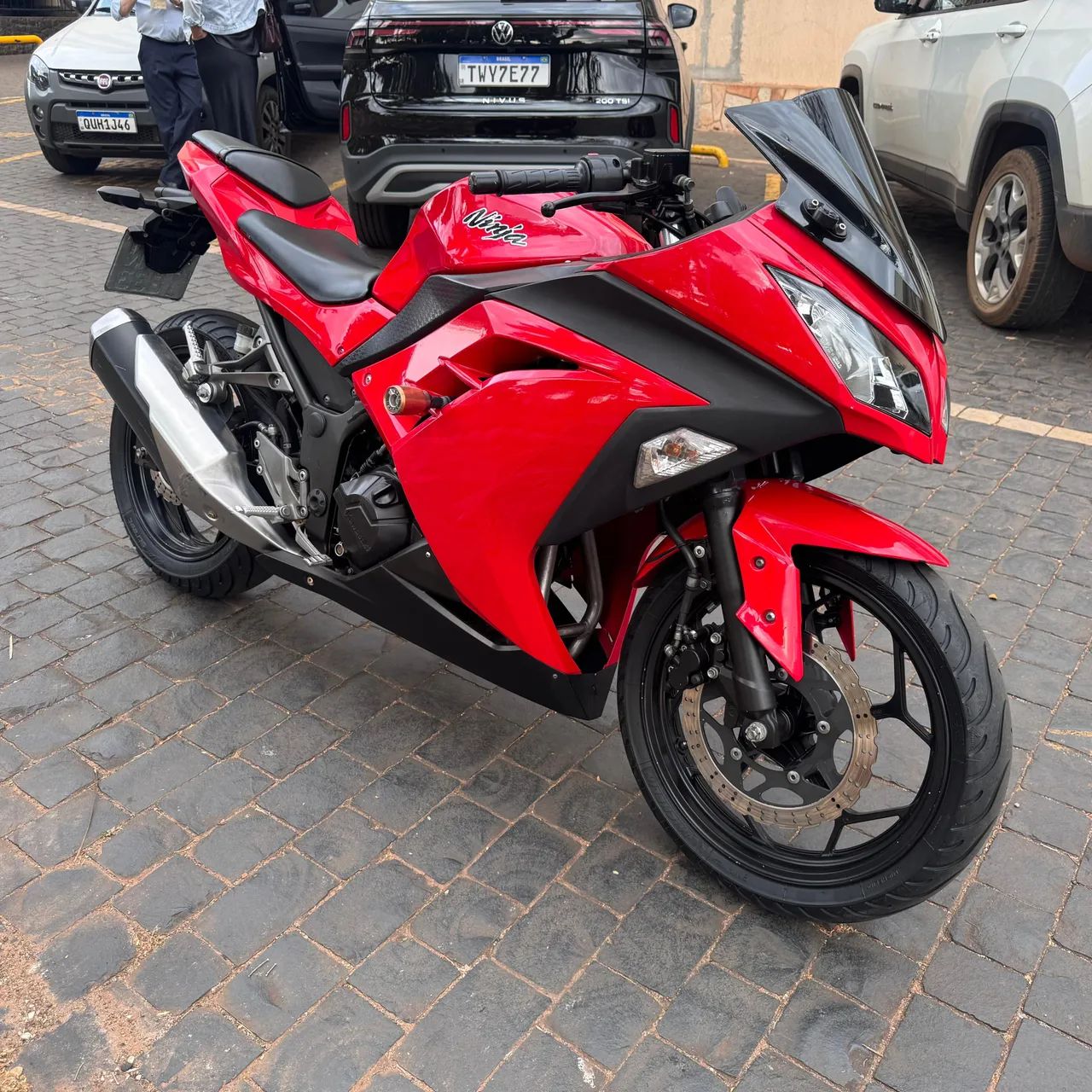 Kawasaki Ninja 300 - Foto 2