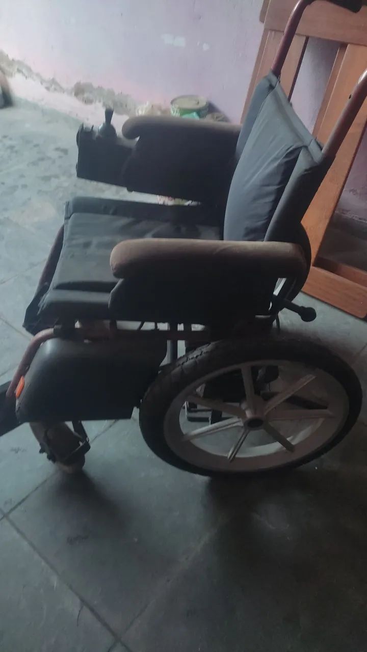 Cadeira Motorizada  - Foto 2