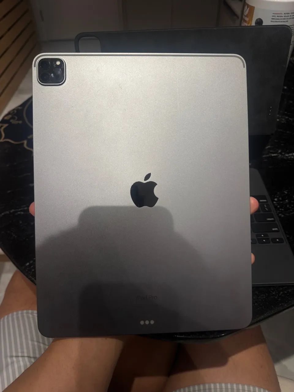 iPad Pro 12,9 M2 6th generation 2024 - 128GB + Magic Keyboard Apple - Impecável - Foto 2