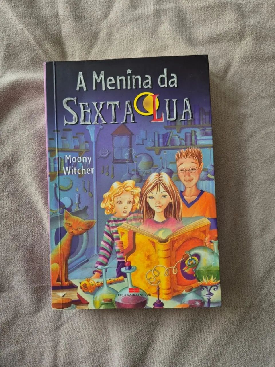 Livro A menina da sexta lua