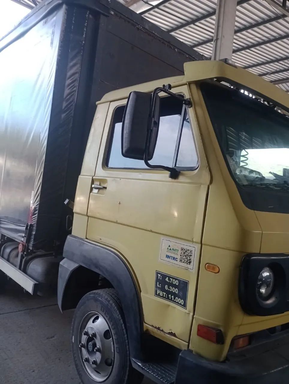 Caminhão wv 9150 delivery 2011