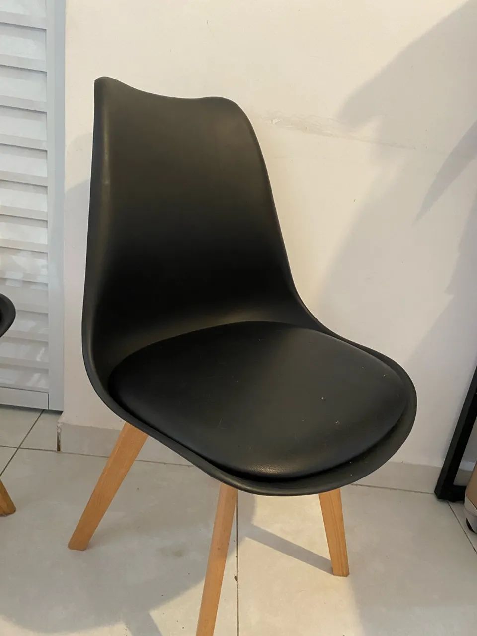 Kit 6 Cadeiras Charles Eames Leda - Preta  - Foto 4