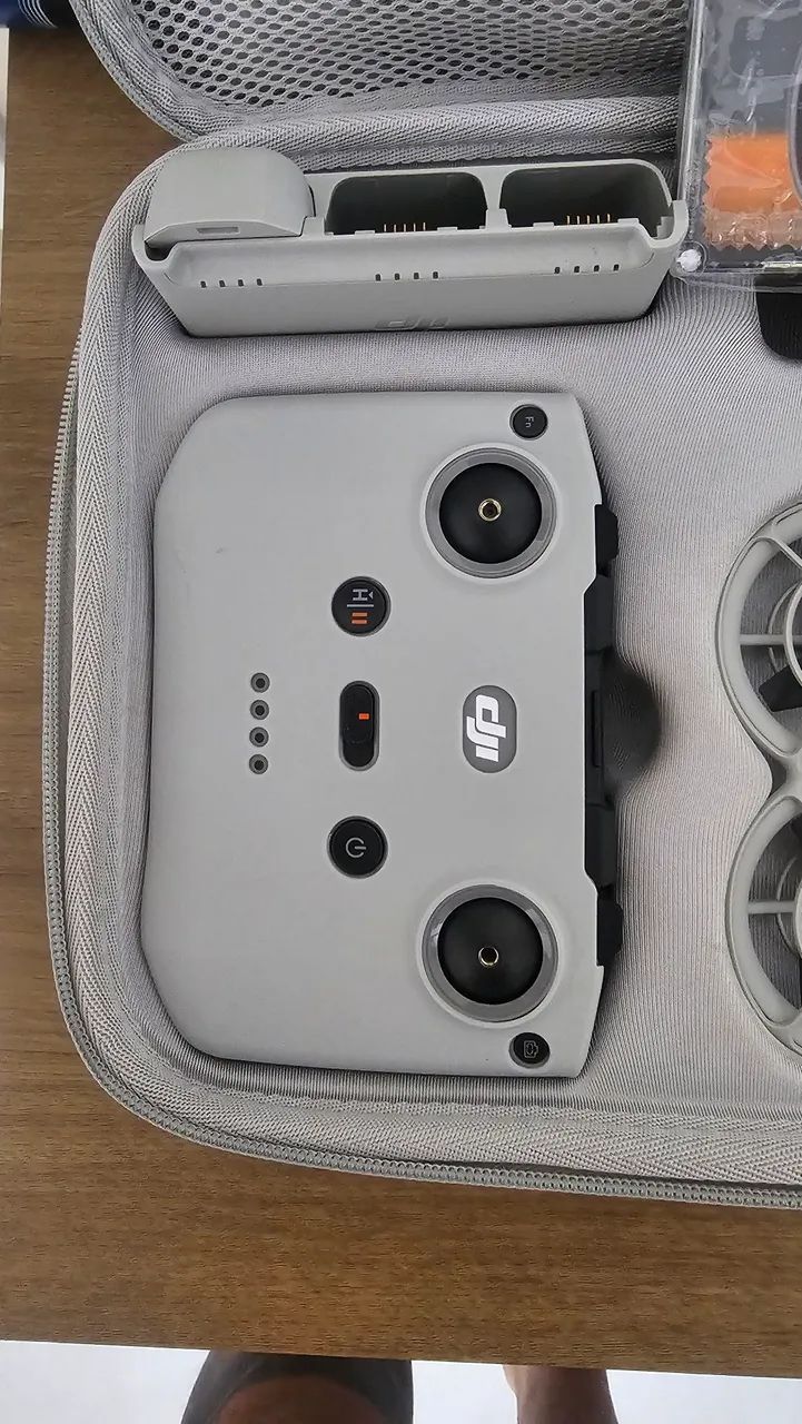 Drone dji neo Fly more combo lacrado 