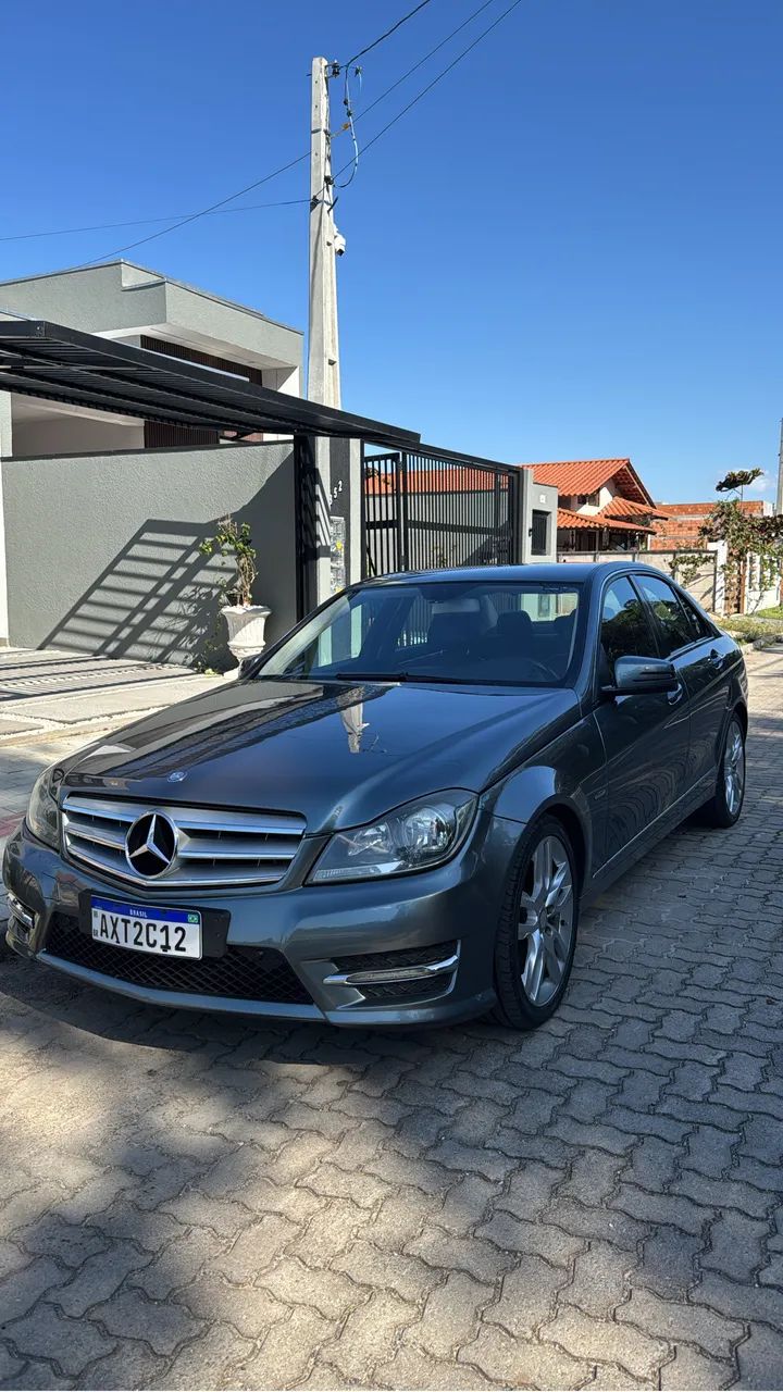 Mercedes-Benz C-180 CGI Classic 1.8 16V 156cv Aut. 2012