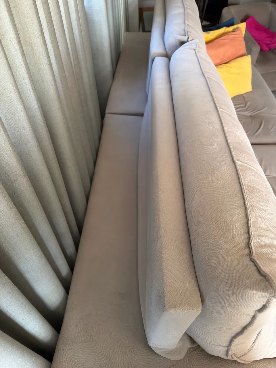 Sofá 2,90m + Poltrona + Almofadas - Conjunto Completo - Foto 4