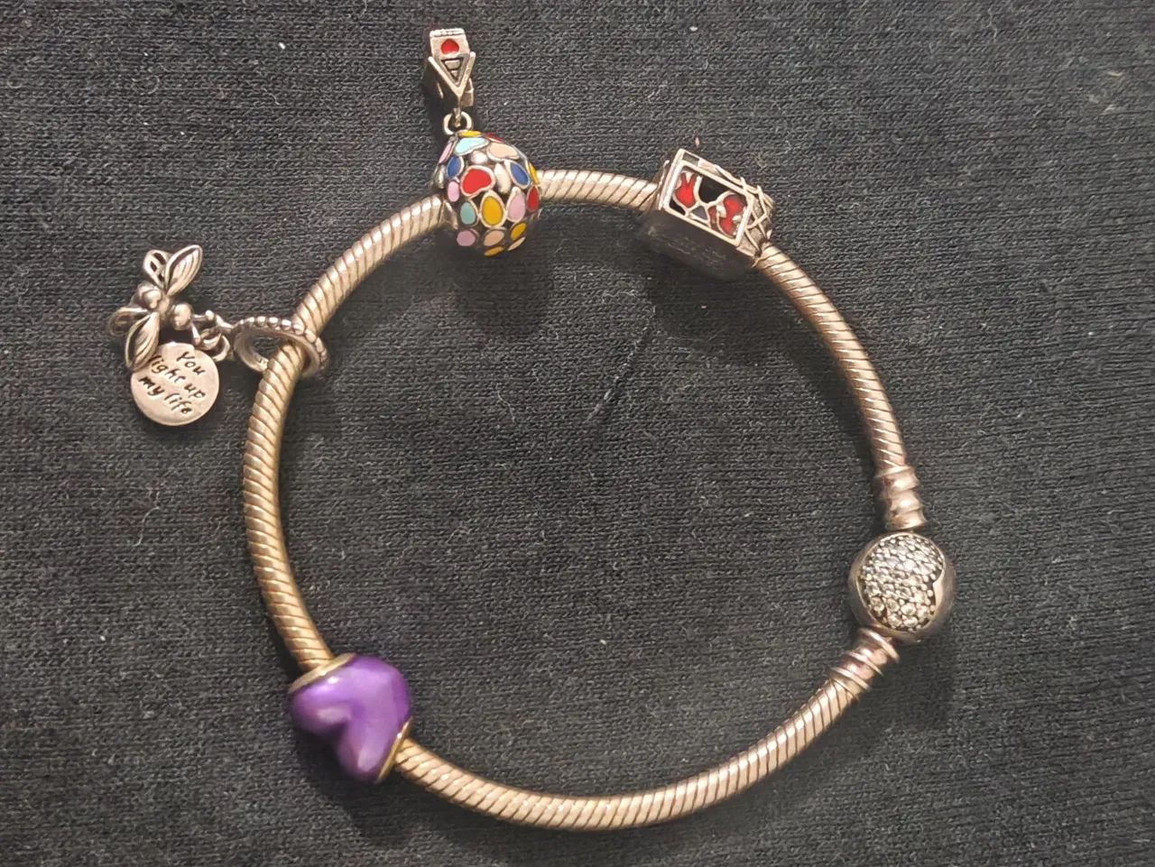 Bracelete Prata Pandora 19 cm + 4 Berloques (Estilo Pandora)