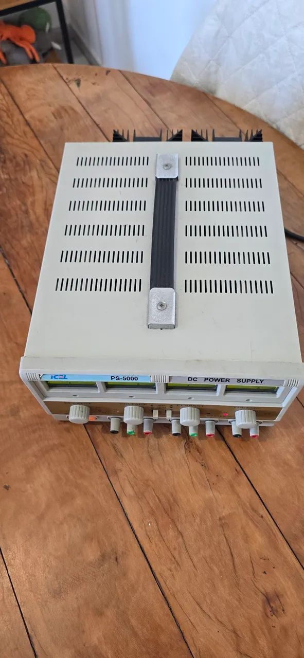 Fonte de bancada hikari ps-5000 - Foto 2