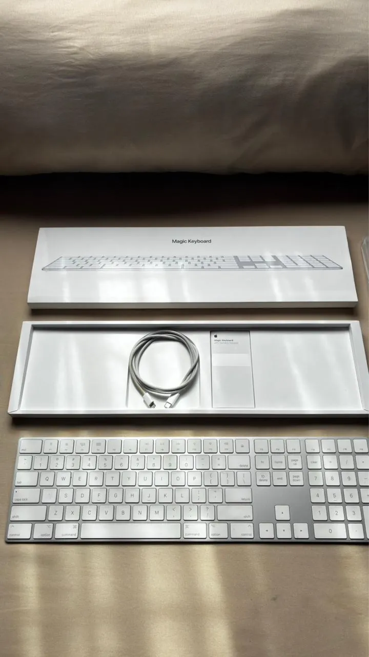 Magic Mouse e Teclado original Apple - Periféricos e Acessórios de
