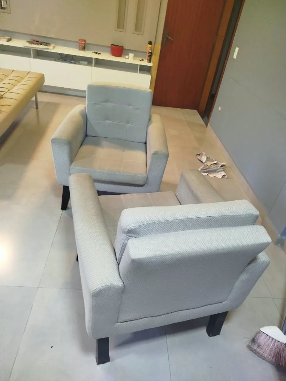 Poltronas de tecido branco 2 unidades  - Foto 4