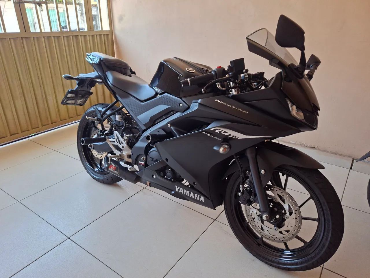 R15 Semi Nova - Foto 2