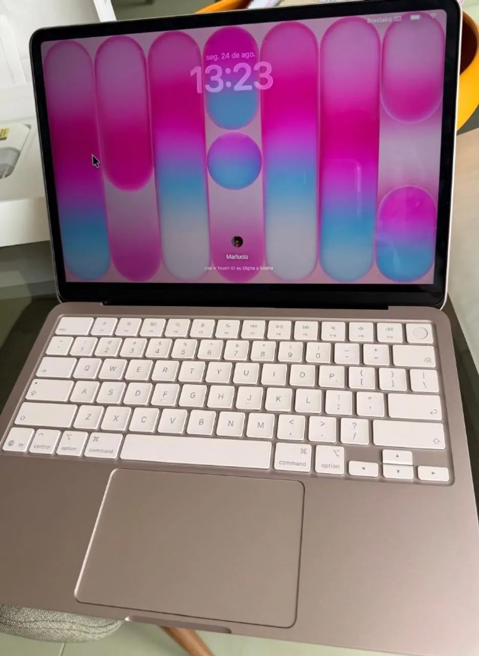 MacBook Neo Apple 13" Chip A18 PRO CPU de 6 núcleos