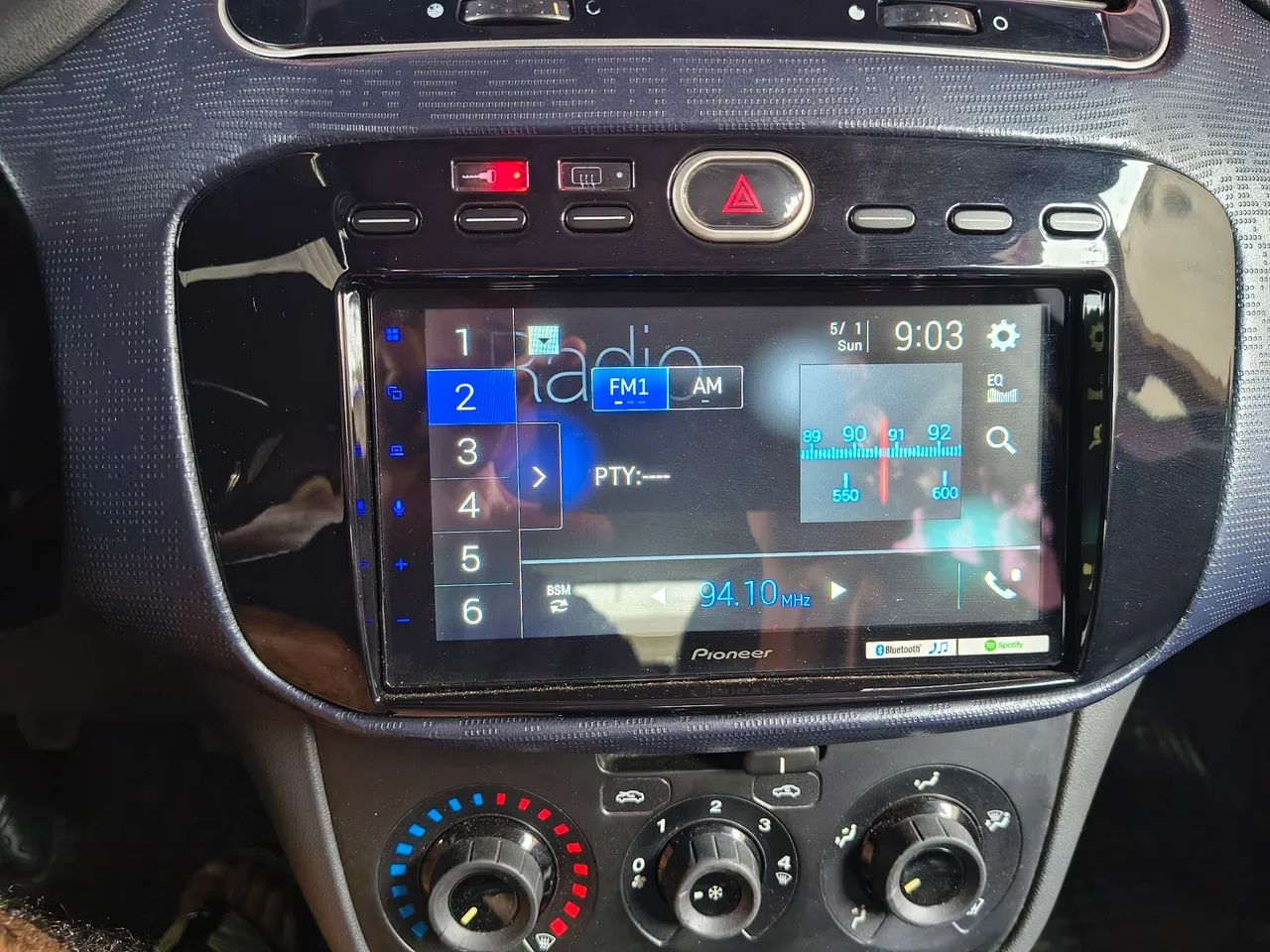Fiat Punto Attractive 1.4 Fire Flex 8V 5P 2014 - Foto 3