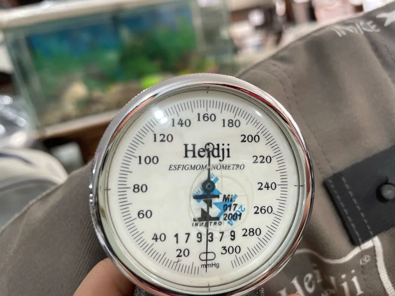 Esfigmomanômetro Manual com Fecho em Metal Heidji - Foto 3
