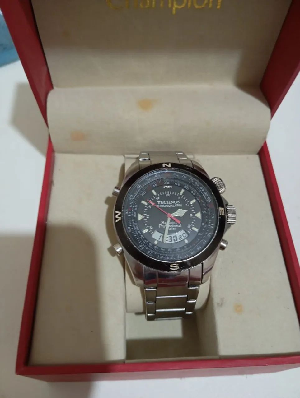 Relógio technos original masculino semi novo 