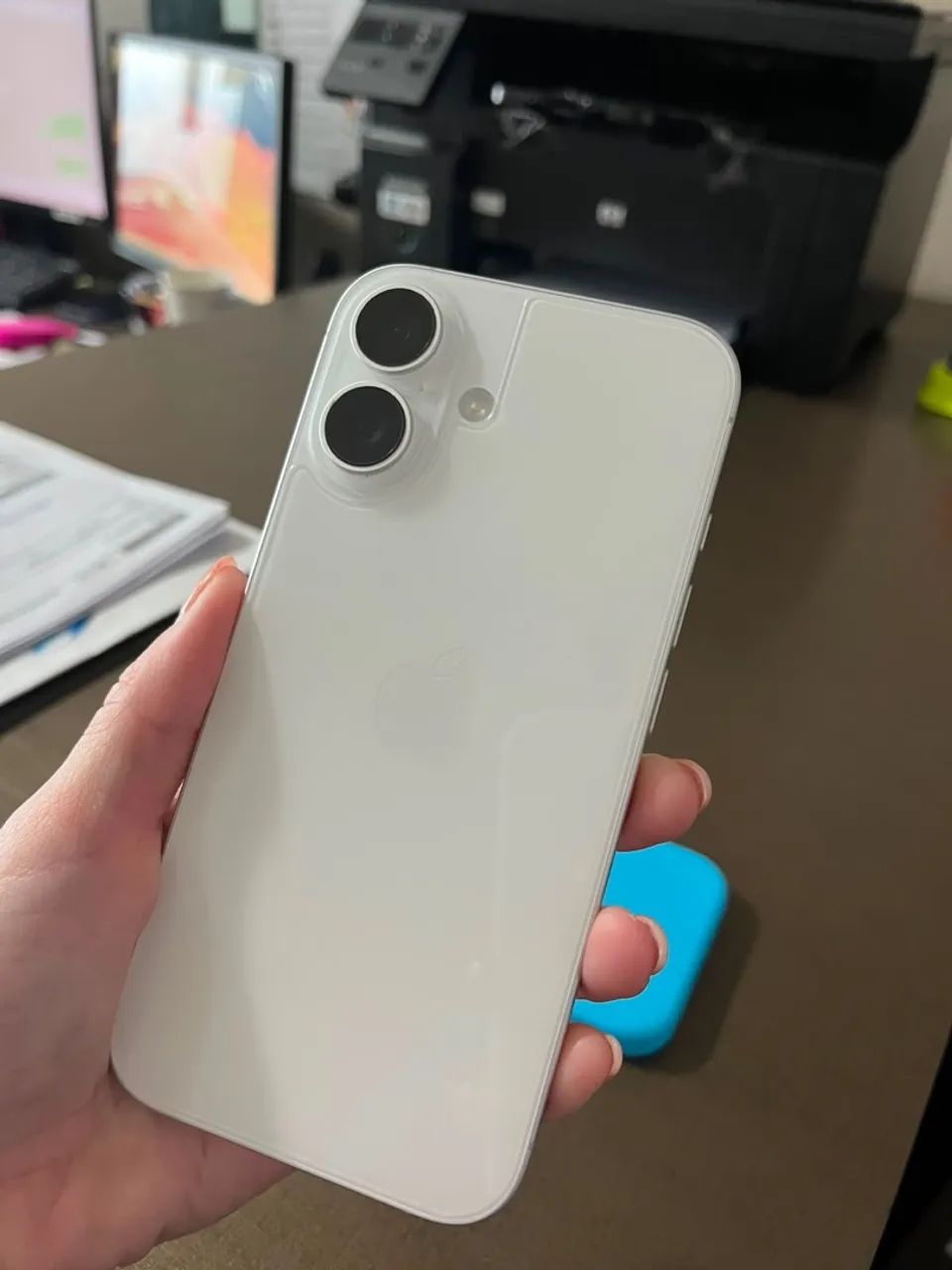 IPHONE 16 