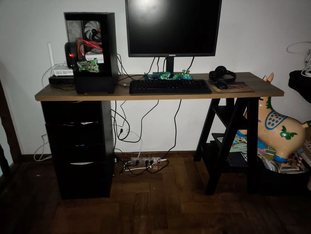 Mesinha de computador 