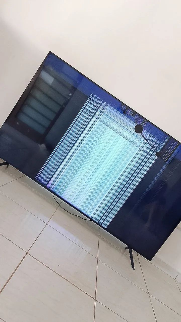Tv 75 polegadas Samsung tela trincada - Foto 2