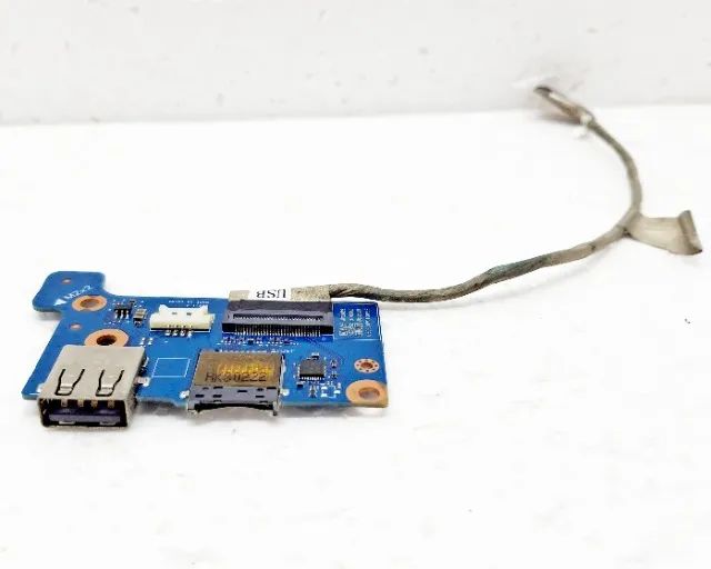Placa Auxiliar Notebook Samsung Book NP550XDA NB2772_PCB_USB_V6 - Foto 2