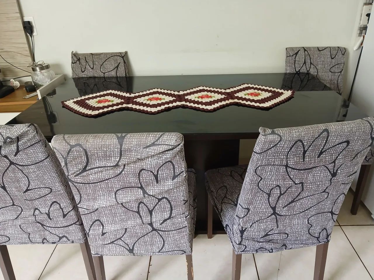Mesa com 6 cadeiras - Foto 4