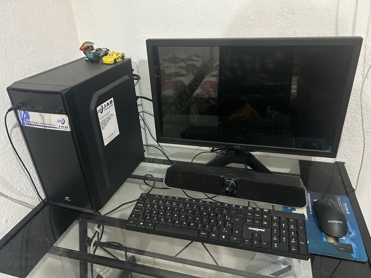 Computador completo+ escrivaninha + cadeira
