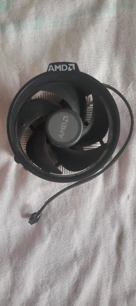 Processador Ryzen  3 3200g  - Foto 3