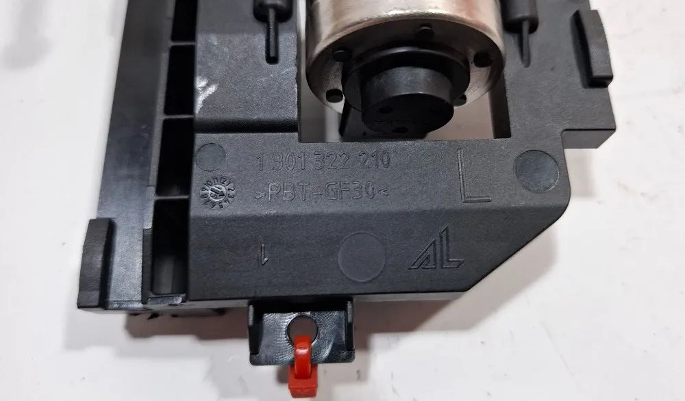 Motor Nivelador Farol Esq. Mercedes C200 W205 2015 A 2018 Preto - Foto 9