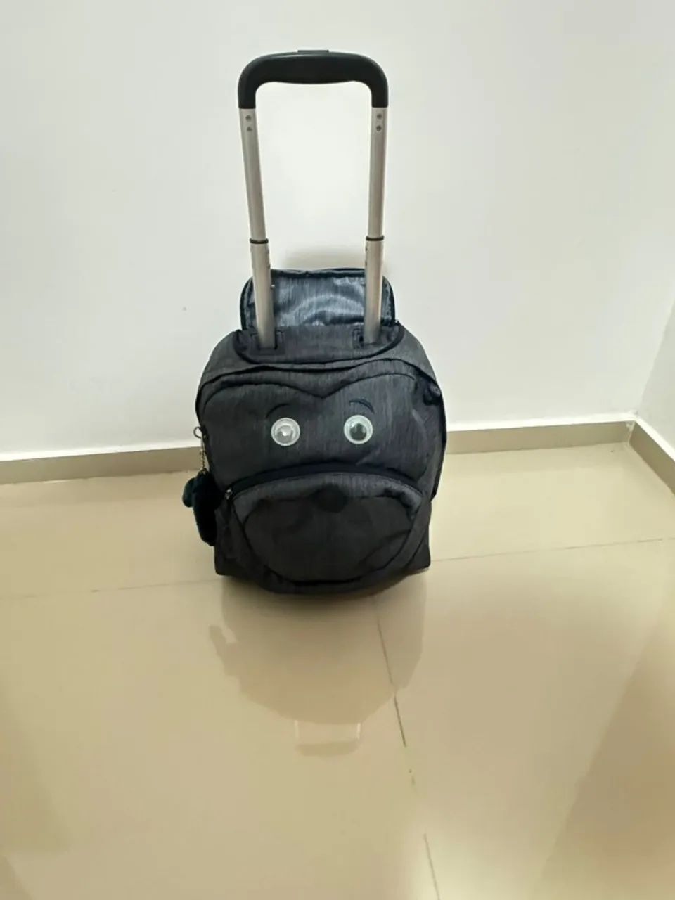 ? MOCHILA NUSI CINZA - Kipling ORIGINAL | RODINHAS 360° ( usada, em ótimo estado ). - Foto 6