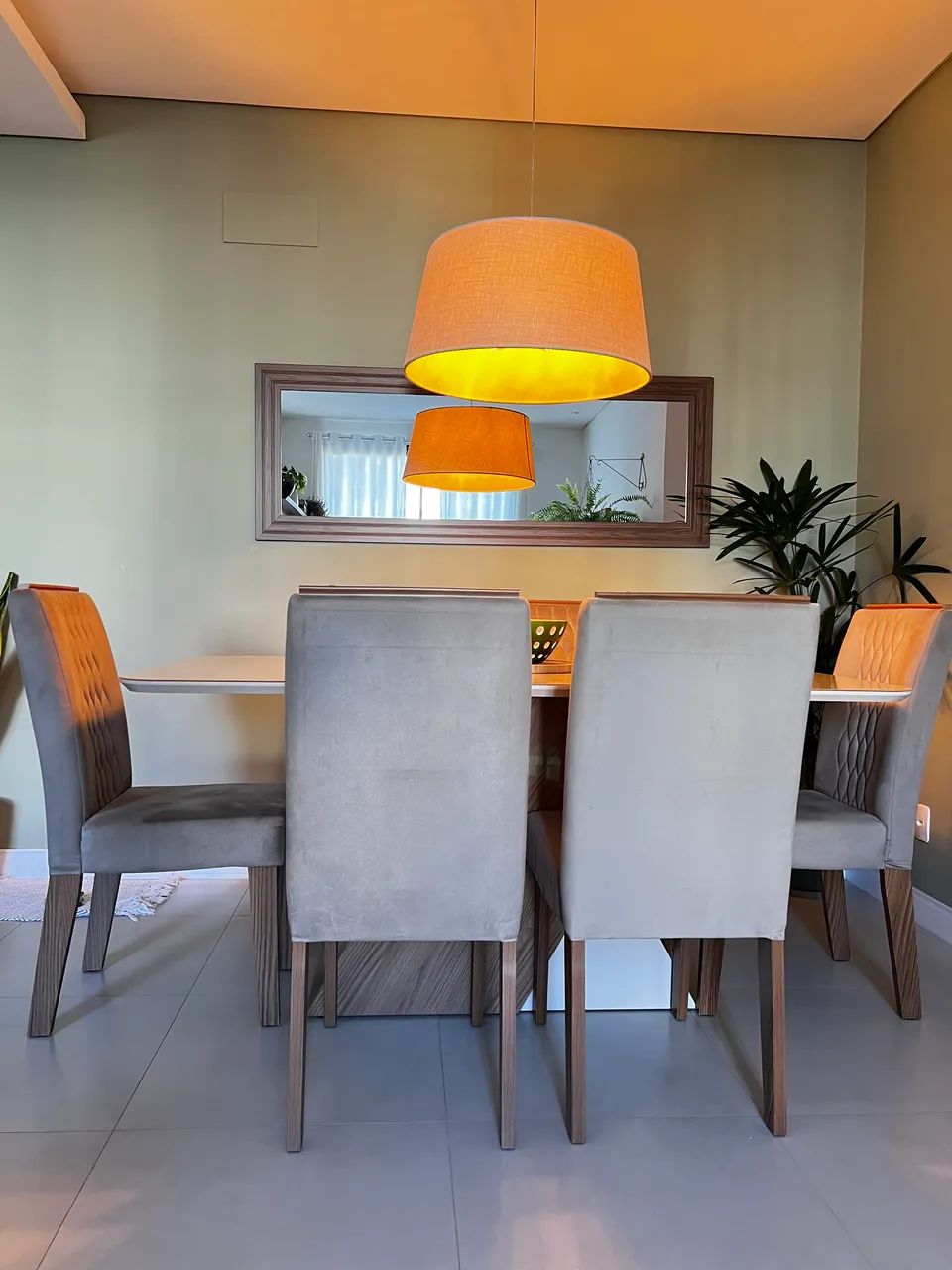 Mesa 6 lugares extremamente nova e elegante - Foto 2