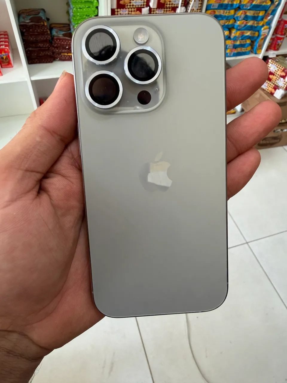 iPhone 16 Pro - Foto 2