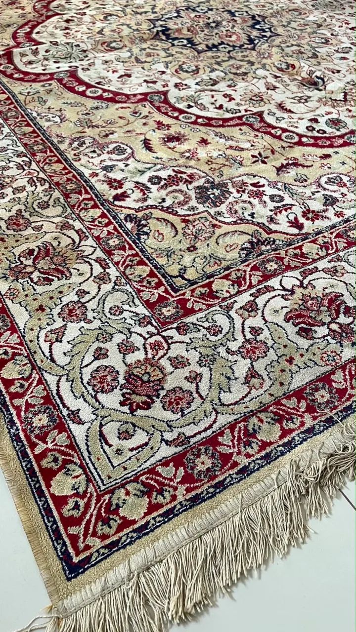 TAPETE PERSA - ELEGANTE E CONSERVADO - Foto 3