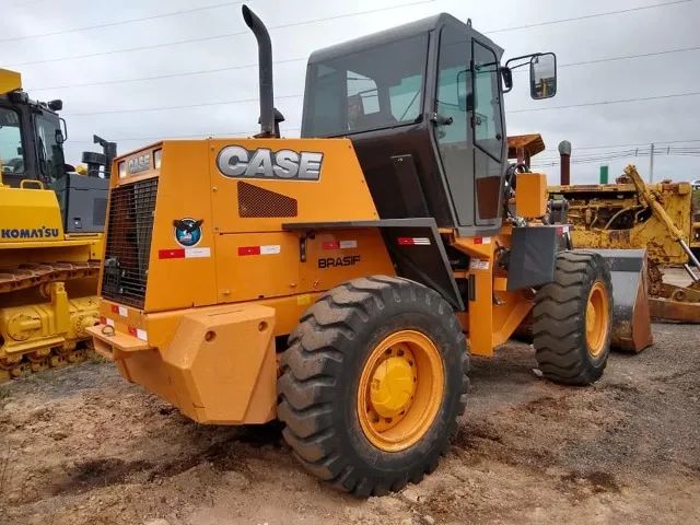 Pá Carregadeira Case W20 - Ano 2016 