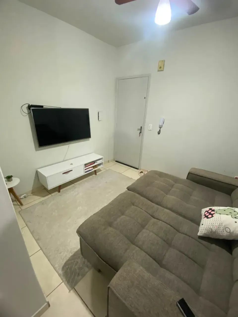 Apartamento aconchegante e mobiliado no Edifício Spilka
