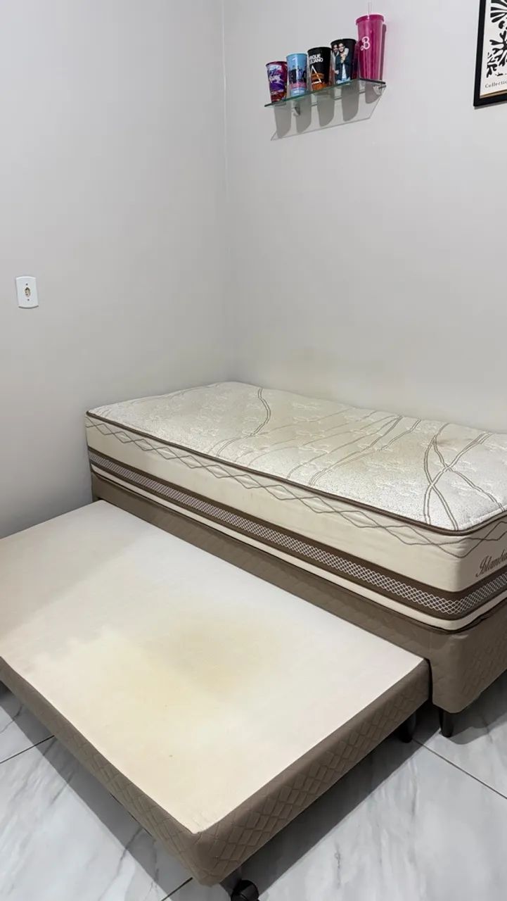 Cama de solteiro com auxiliar 