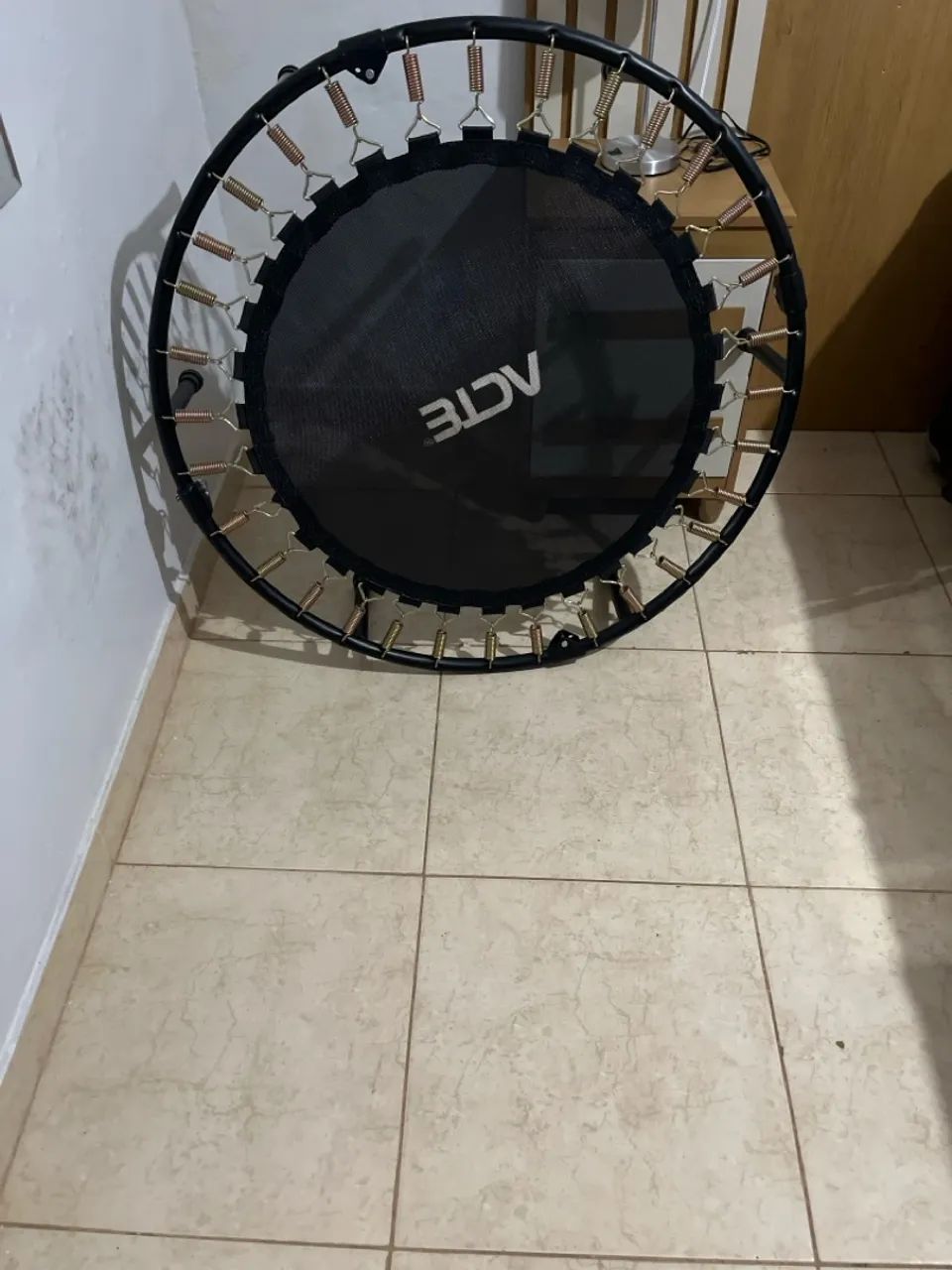 Acte, Jump Dobrável com 32 Molas E39- Preto e Bronze