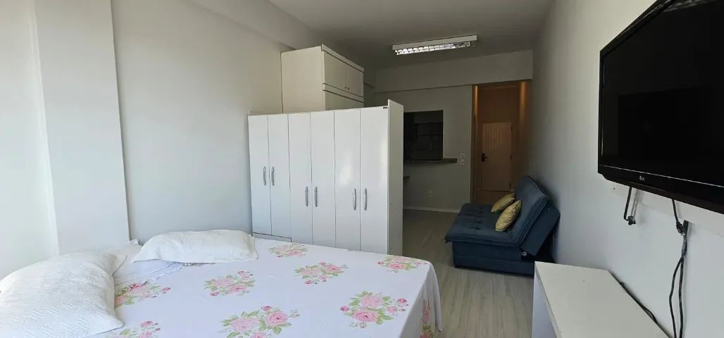 STUDIO MOBILIADO PARA LOCAÇÃO - CENTRO DE FLORIANÓPOLIS - Foto 2