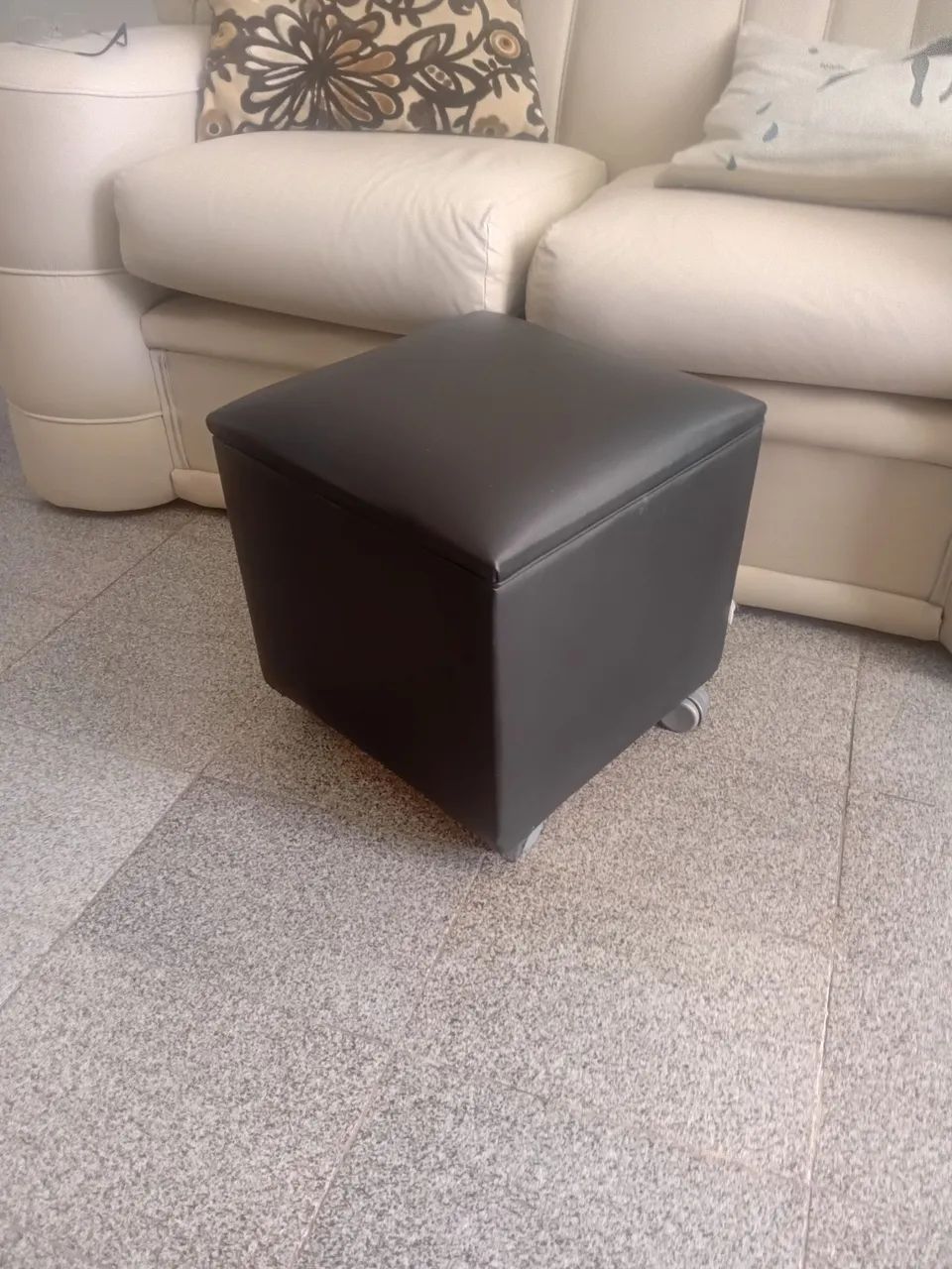 Puff Couro Preto - Foto 2