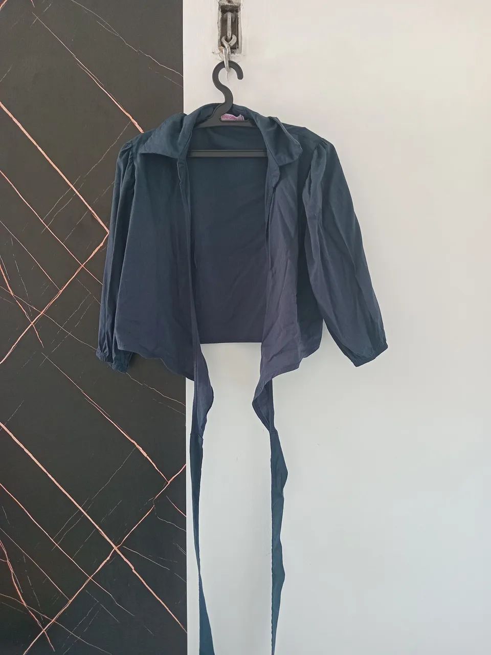 Blusa manga 3/4 com amarração