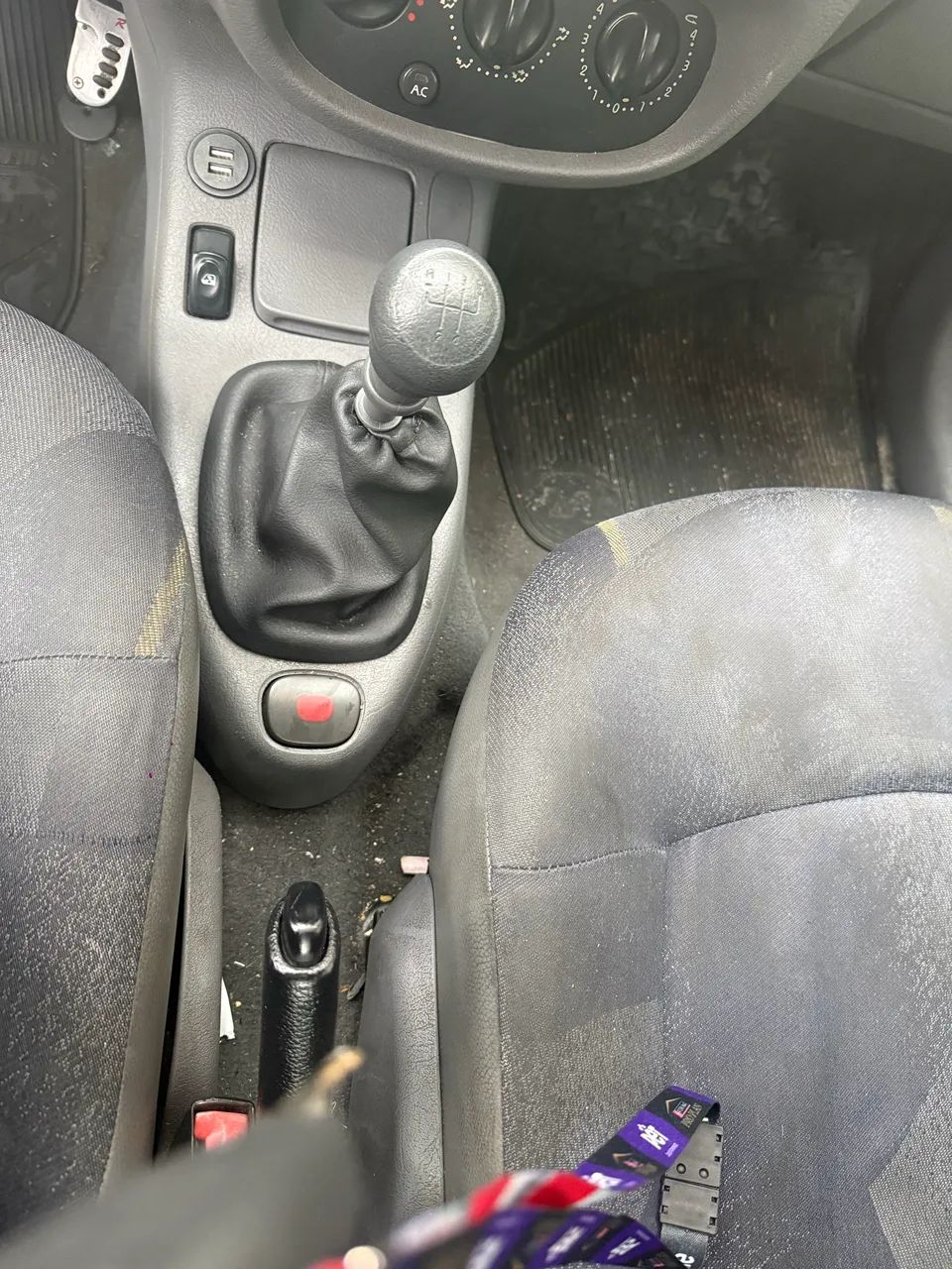 Renault Clio RN/ Expression 1.0 5P 2001 - Foto 5