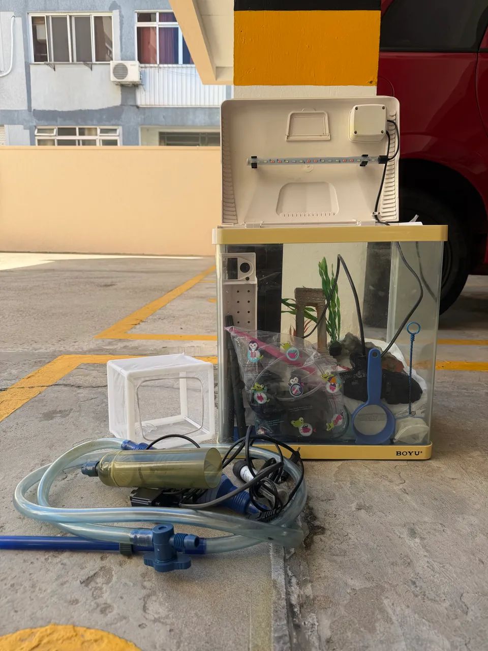 Aquário Curvo Boyu EC-400 33L Branco LED Bomba Filtragem