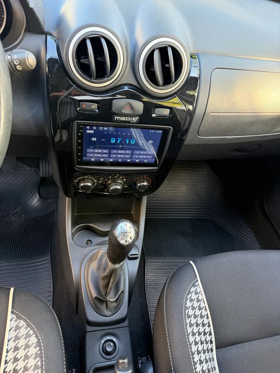 Renault Sandero 2014
