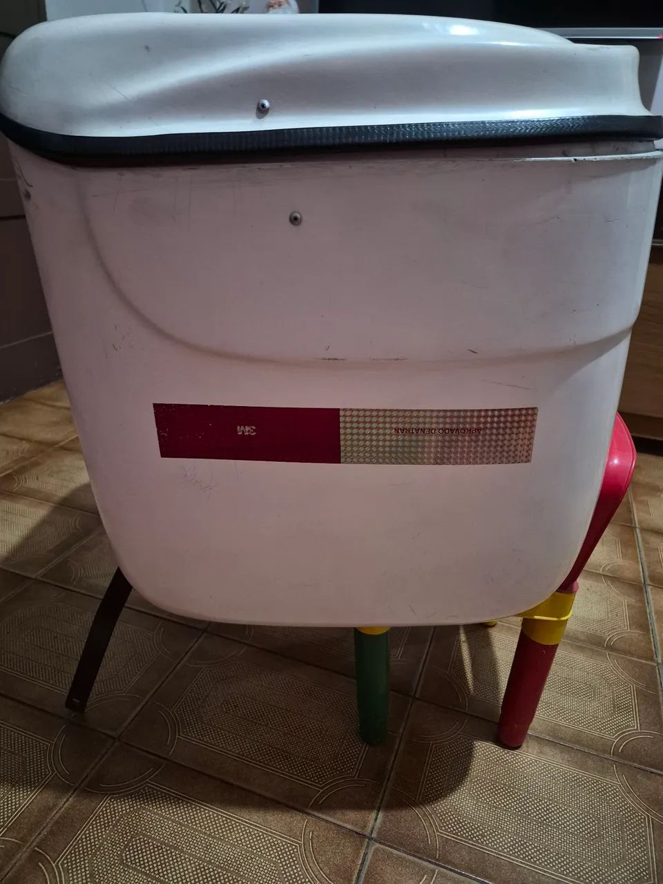 Baú com suporte para moto - Foto 6