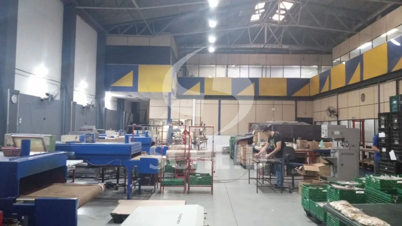 Galpão com 800m2, vestiários, escritórios, em ótima localização em Interlagos - Foto 4