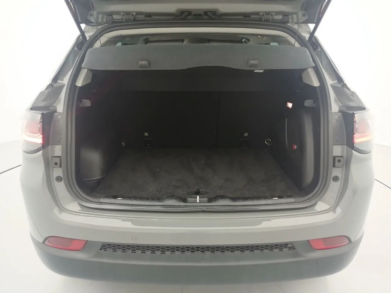 Jeep Compass LONG. T270 1.3 TB 4x2 Flex Aut., foto 9 de 18