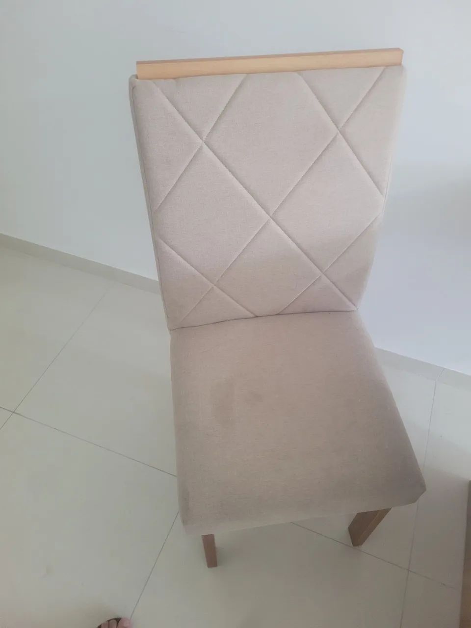 Mesa com 4 cadeiras perfeito estado - Foto 2