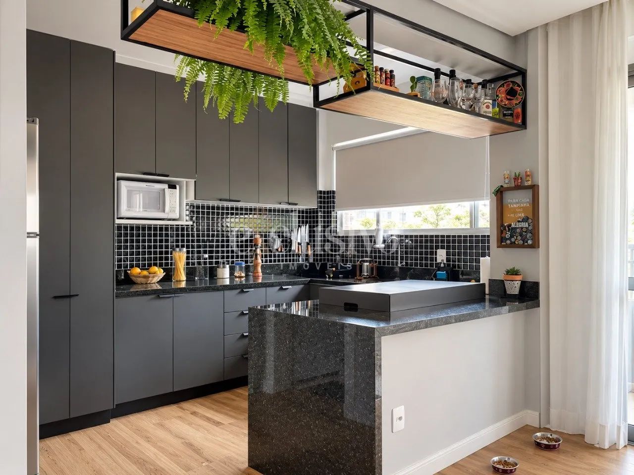Apartamento 2 dormitórios em Coqueiros