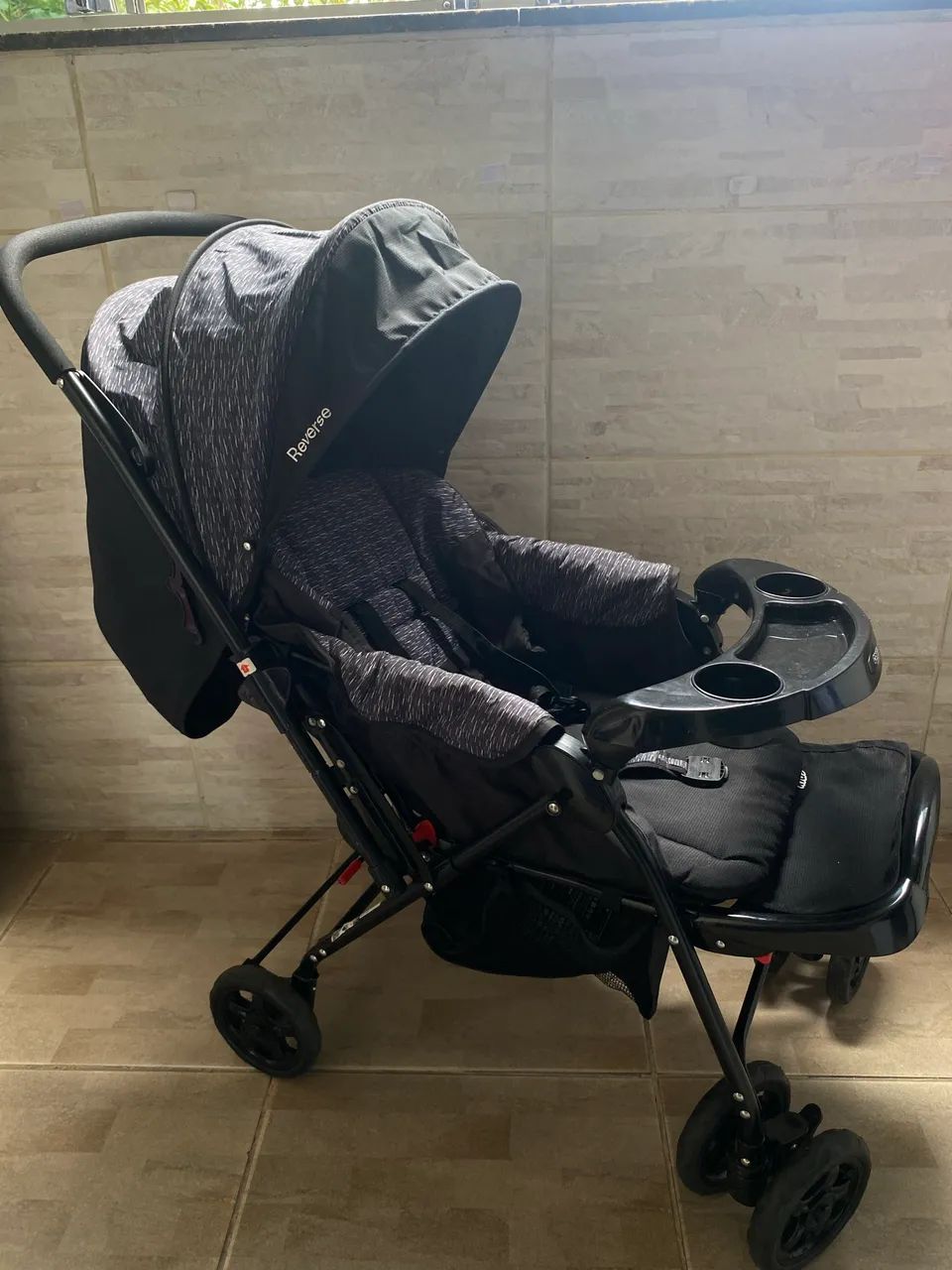 Carrinho de bebê Cosco 