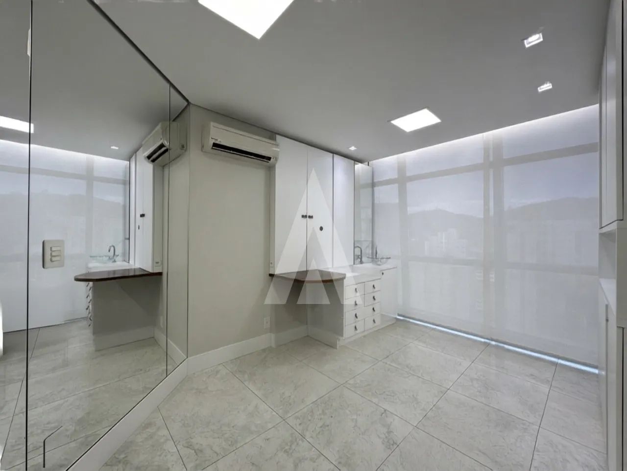 SALA COMERCIAL COM 102,82M² SEMI MOBILIADA NO BAIRRO CENTRO - Foto 4