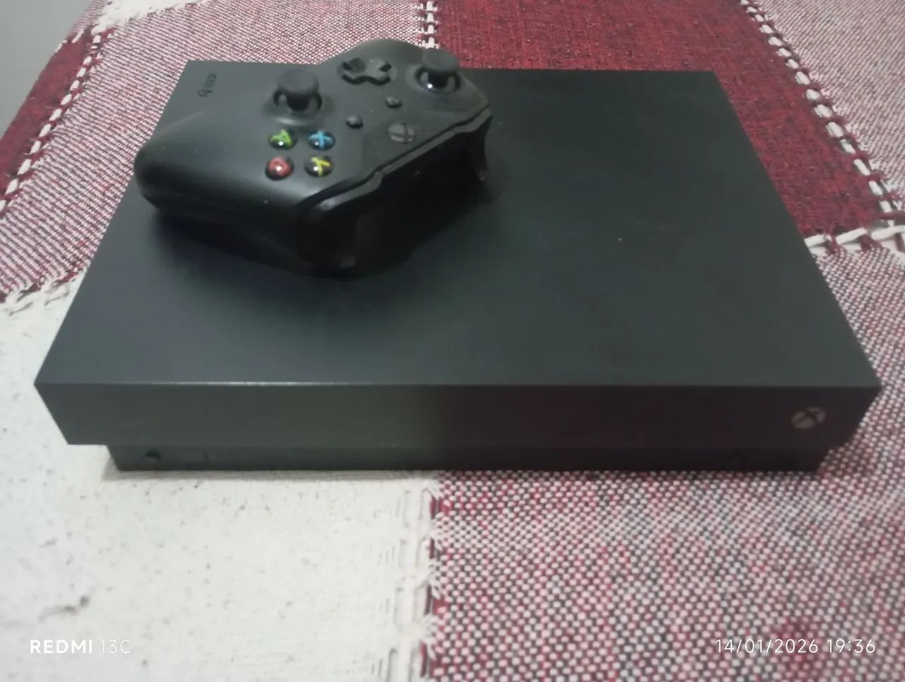 X Box One X 1Tb - Foto 2